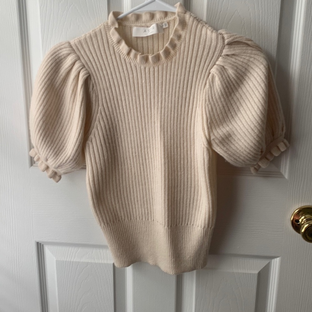 Puff sleeve sweater with scalloped edges, cream colored, size Small or XS